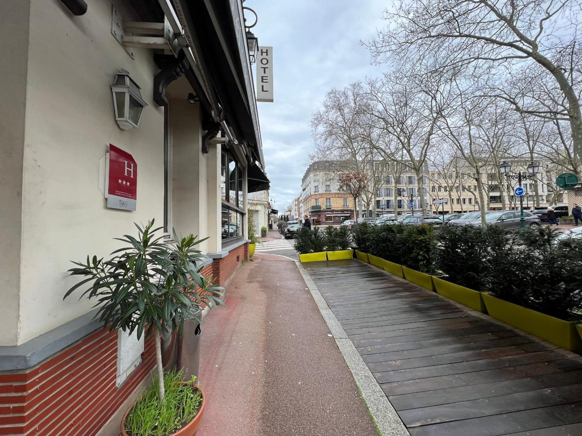 Le Vésinet 奥伯格德斯玛其斯3号旅馆酒店 外观 照片